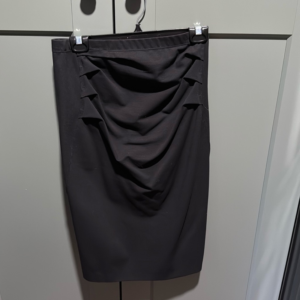 Donna Karan, black pencil skirt